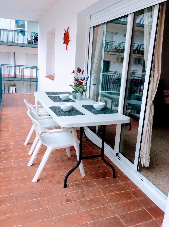Apartamentos Aquarium. 150 Metros Playa. Roses Exterior foto